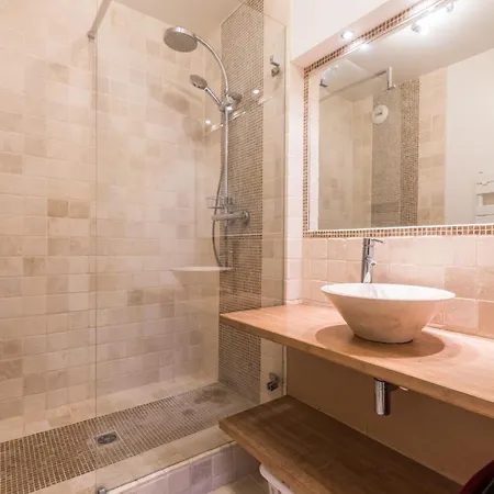 A 200m De Thalassospa